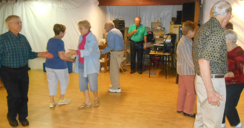 20150901-Challenge-FloatingWoodenFloor.jpg