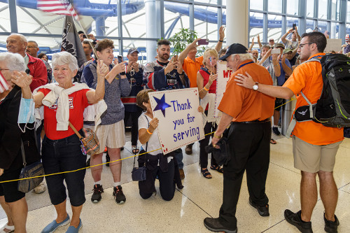 202212-HonorFlight-8.jpg