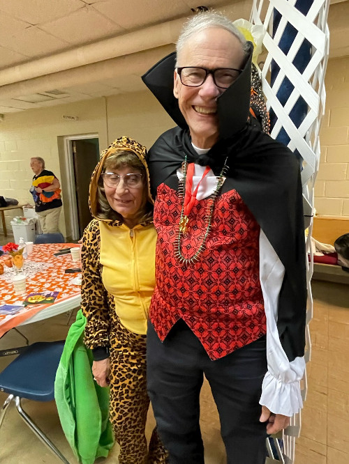 202312-SS-halloween-r.jpg