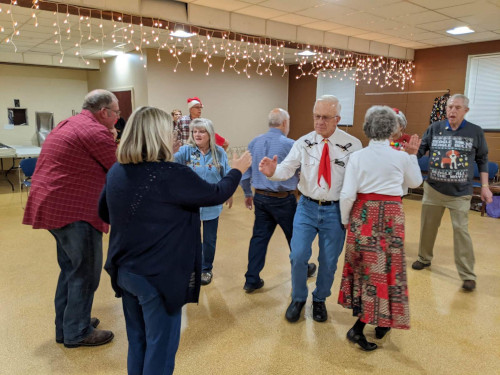 202403-CC-uglySweater-c.jpg