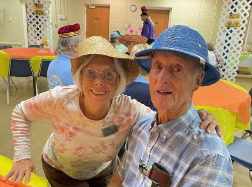 202412-SS-CrazyHat-h.jpg
